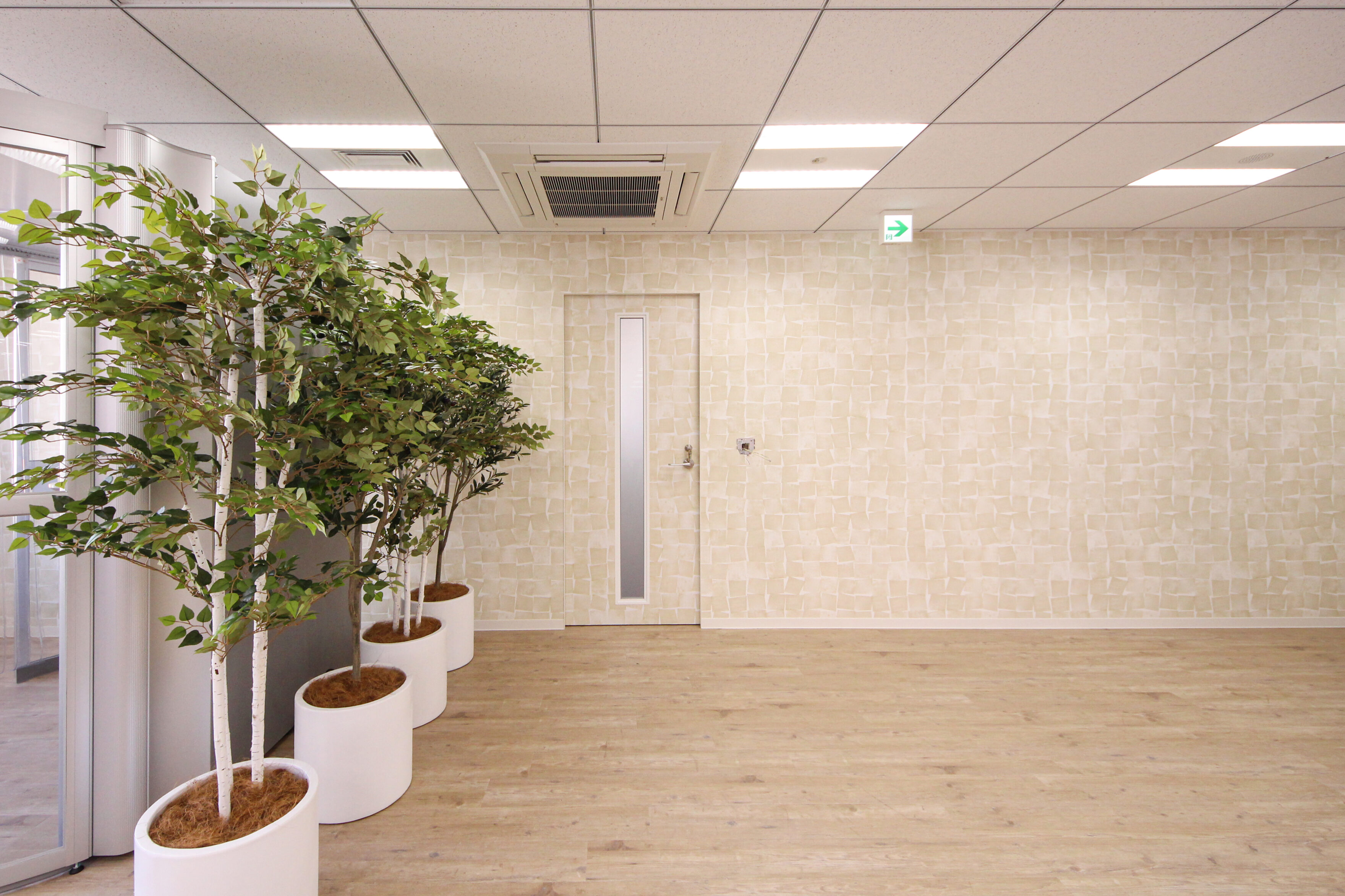 東京都豊島区のオフィスに採用の壁紙事例