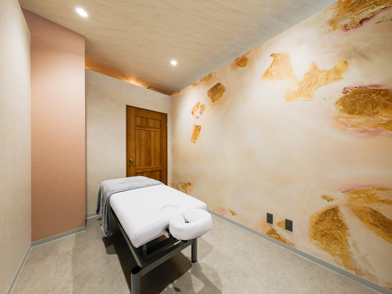 CLINIC Osaka 施工事例 写真 1